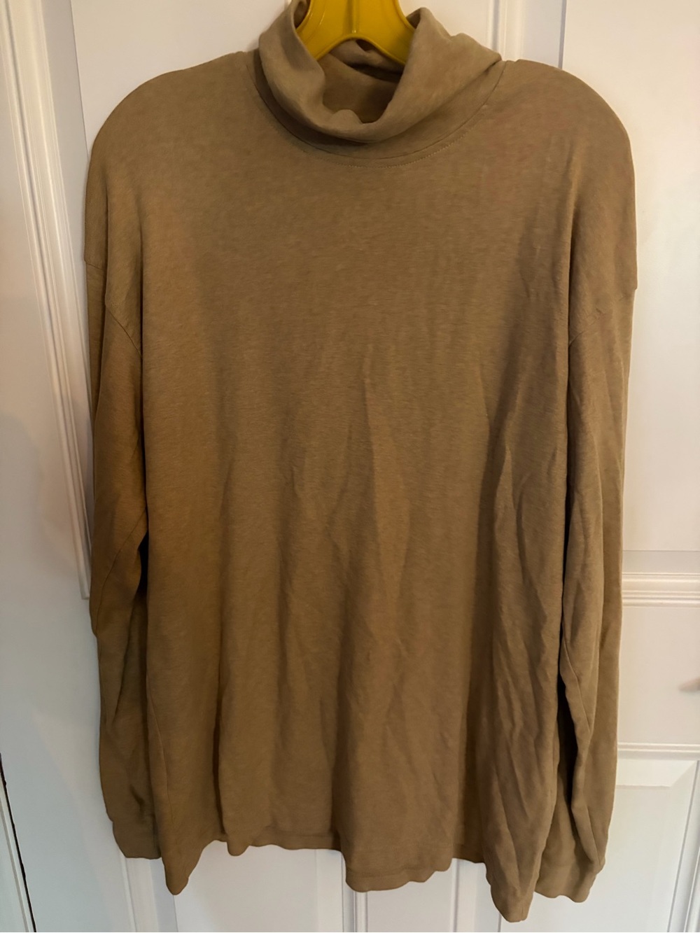 bolle Men's Turtleneck Sweater in Taupe Brown